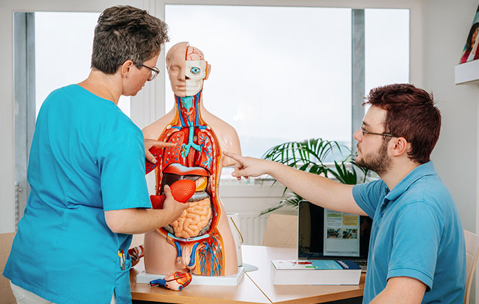 Ausbildung zum Pflegefachmann (w/m/d)